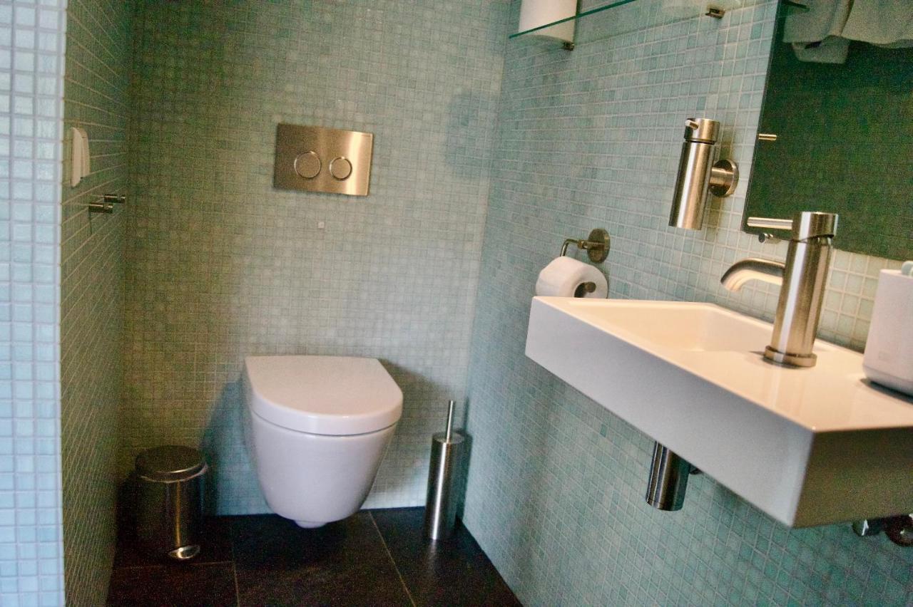 Room With A Few Amsterdam Luaran gambar